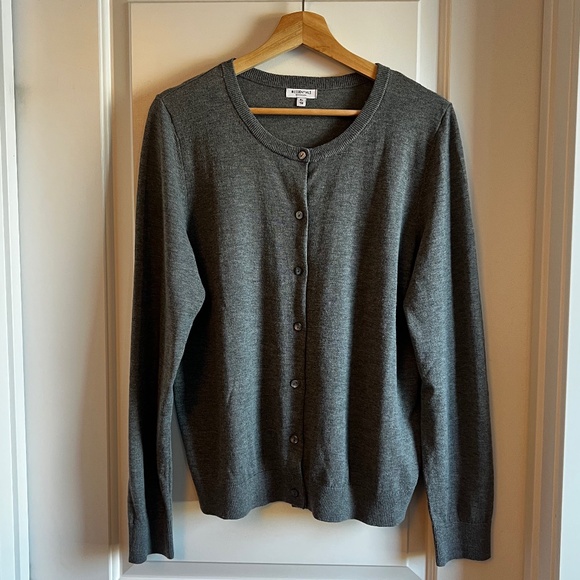 Reitmans Crew Neck Cardigan - Picture 5 of 8